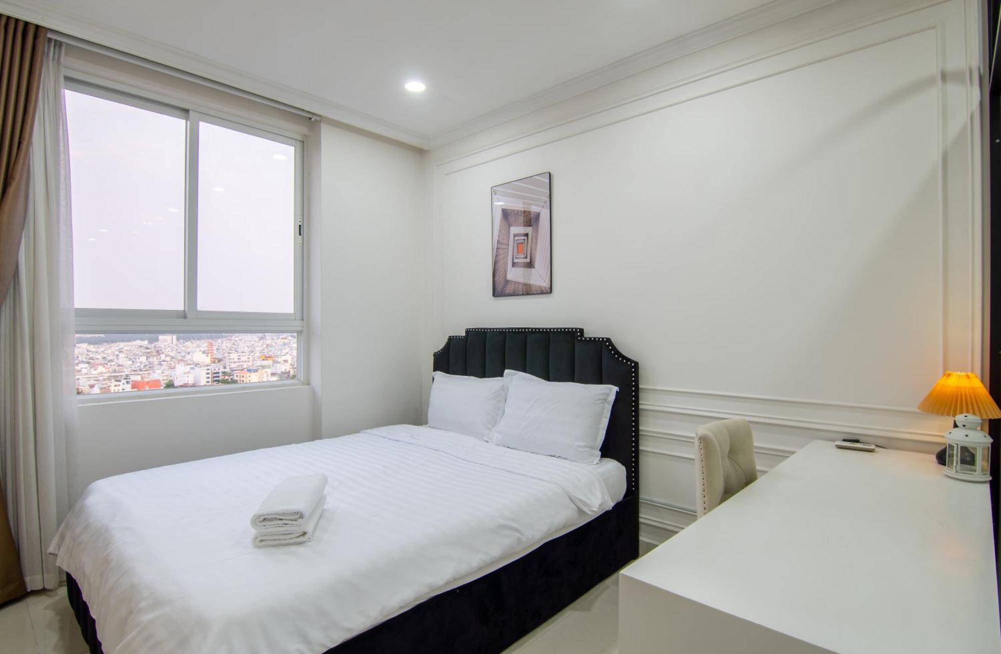 The Luxury Grand Riverside City Center TP. Hồ Chí Minh